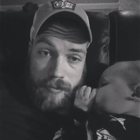 Meet your Posher, Alex - Picture 1 of 1